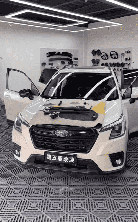 Xevaban.com ở 214 Giải Phóng là đơn vị chuyên cung cấp phụ kiện oto, đồ chơi oto, đồ chơi subaru forester, phụ kiện subaru forester, xevaban, 214 giải phóng, cốp điện forester, độ cốp điện forester, cốp tự động forester.